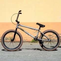 BMX CUSTOM SUBROSA X KINK 20.75" -Magura Soldes bmx custom subrosa x kink 2075 3